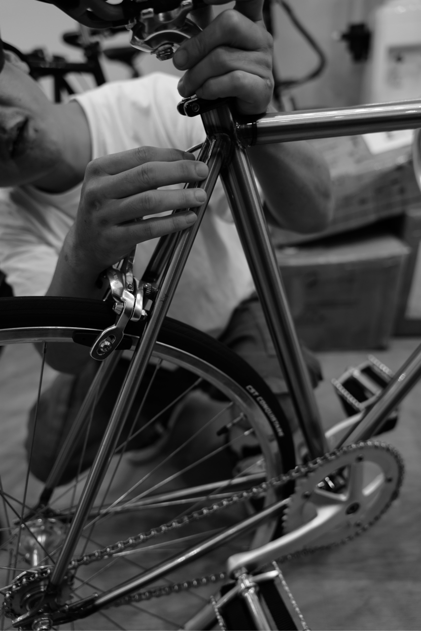 自転車本体 Diner Tokyo 
Cartel Bikes Avenue lo DINER TOKYO (@dinertokyo) · Minato-ku, Tokyo